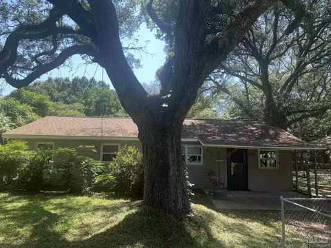 3141 King St, Pensacola, FL 32526