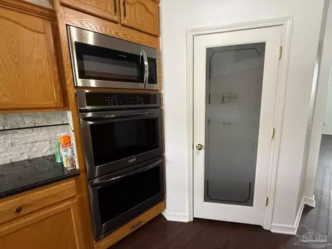 Kitchen - 1044 Aden Ct, Milton, FL 32583 photo 1 of 2