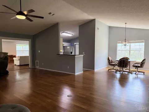 Living - 5663 Culpepper Cir, Pace, FL 32571 photo 4 of 4