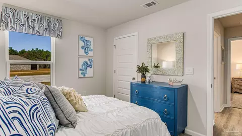 Bedroom - 9695 Dutton Ln, Milton, FL 32583 photo 8 of 14