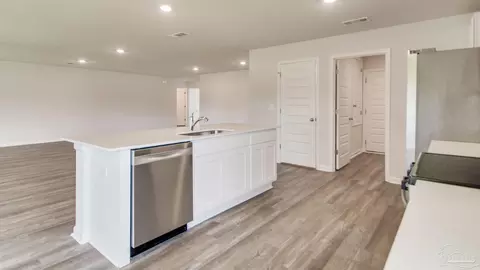 Kitchen - 9699 Dutton Ln, Milton, FL 32583 photo 2 of 4