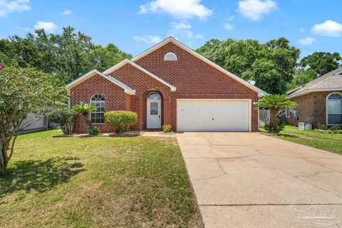 833 Ladner Dr, Pensacola, FL 32505