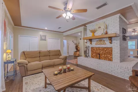 Living - 5049 Guernsey Rd, Pace, FL 32571 photo 2 of 3