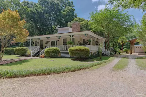 5049 Guernsey Rd, Pace, FL 32571