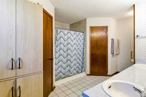 Bath - 5649 Dove Dr, Pace, FL 32571 photo 1 of 3