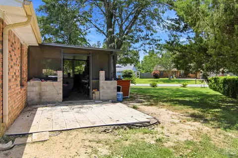 Exterior - 5649 Dove Dr, Pace, FL 32571 photo 5 of 17
