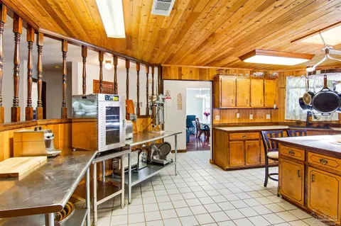 Kitchen - 5649 Dove Dr, Pace, FL 32571 photo 3 of 6
