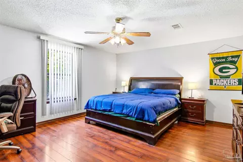 Bedroom - 5649 Dove Dr, Pace, FL 32571 photo 1 of 5