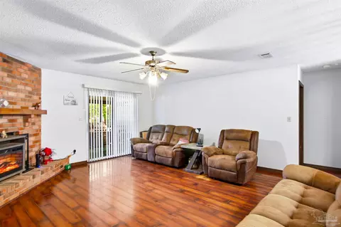 Living - 5649 Dove Dr, Pace, FL 32571 photo 3 of 5