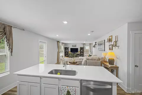 Kitchen - 4915 Valor Ct, Pace, FL 32571 photo 2 of 7