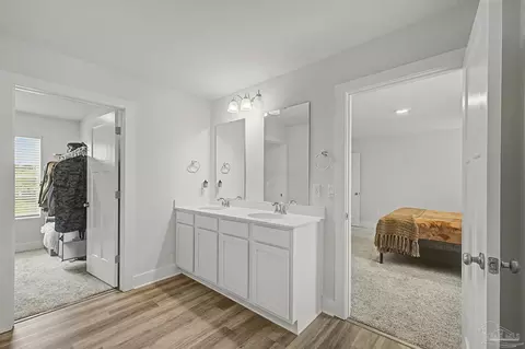 Entry Way - 4915 Valor Ct, Pace, FL 32571 photo 8 of 9