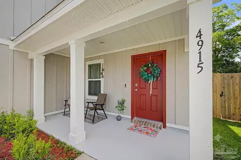 Exterior - 4915 Valor Ct, Pace, FL 32571 photo 5 of 8