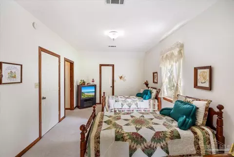 Bedroom - 5875 Hogans Aly, Milton, FL 32570 photo 6 of 8