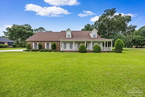 Exterior - 5875 Hogans Aly, Milton, FL 32570 photo 2 of 12