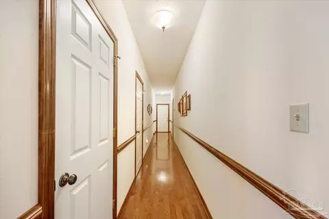 Entry Way - 5875 Hogans Aly, Milton, FL 32570 photo 8 of 15