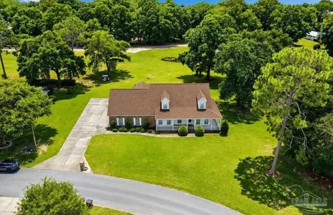 View/Area - 5875 Hogans Aly, Milton, FL 32570 photo 1 of 8