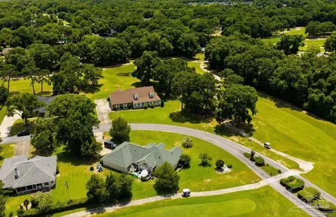 View/Area - 5875 Hogans Aly, Milton, FL 32570 photo 3 of 8