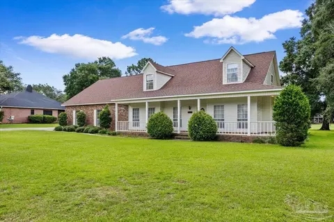 Exterior - 5875 Hogans Aly, Milton, FL 32570 photo 9 of 12