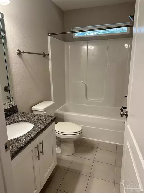 Bath - 6848 Buckthorn Cir, Pace, FL 32571 photo 9 of 12
