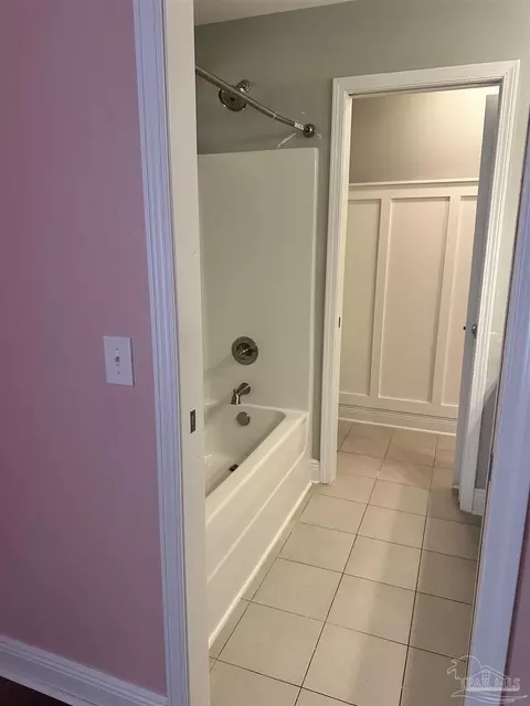Bath - 6848 Buckthorn Cir, Pace, FL 32571 photo 8 of 12