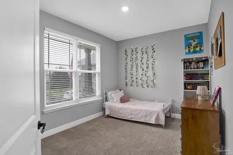 Bedroom - 1567 Hollow Point Dr, Cantonment, FL 32533 photo 2 of 4