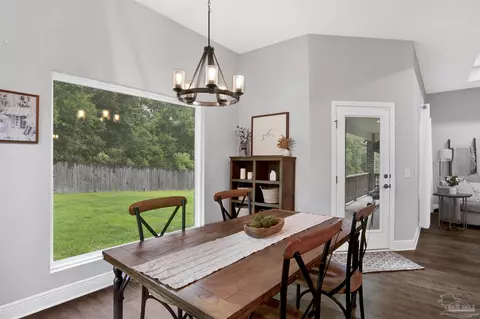Dining - 1567 Hollow Point Dr, Cantonment, FL 32533 photo 2 of 2