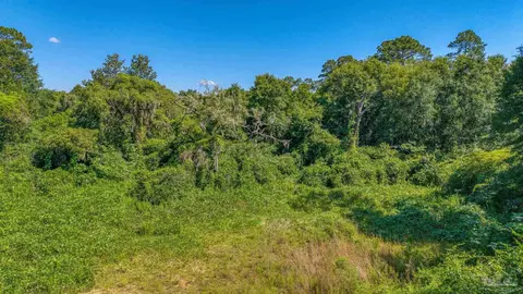 7349 Johnson Rd, Milton, FL 32583 photo 3