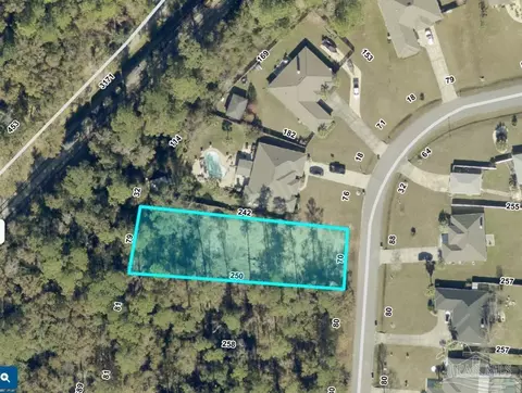 3253 Mcmillan Creek Dr, Milton, FL 32583