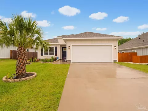 889 Windhill Dr, Cantonment, FL 32533