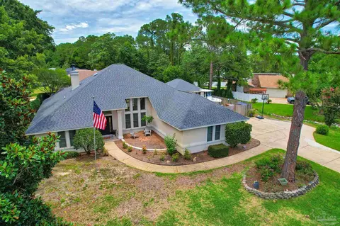 3600 Tibet Dr, Gulf Breeze, FL 32563