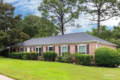 4180 Kingsberry Dr, Pensacola, FL 32504