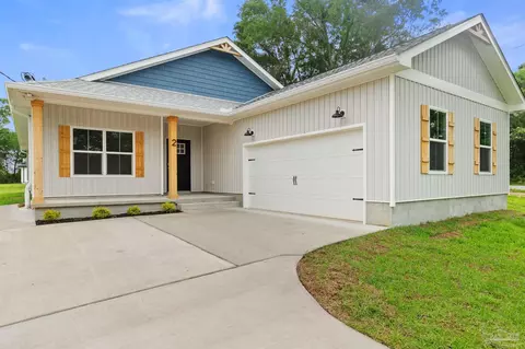 2 Coweta Rd, Cantonment, FL 32533
