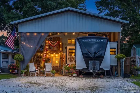 730 Buena Vista Dr, Lillian, AL 36549
