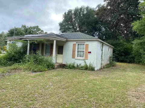 7095 7097 Milton Dr, Milton, FL 32583