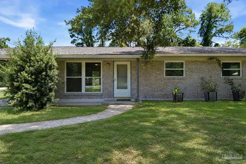 1904 Heinrich St, Pensacola, FL 32507