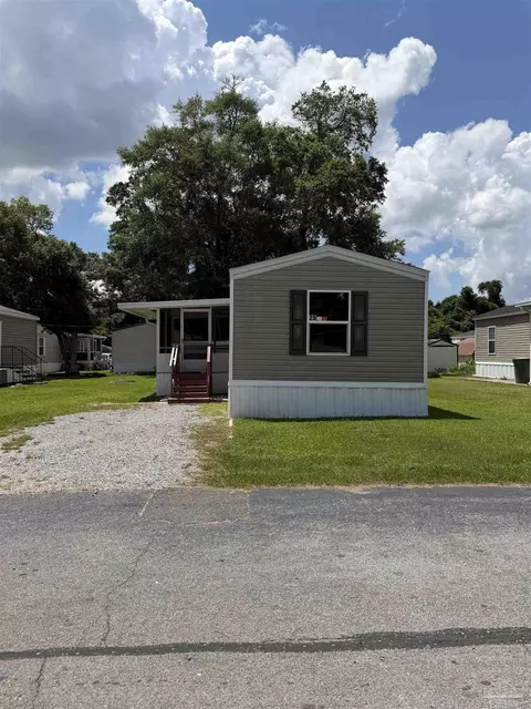 9000 N Palafox St #25, Pensacola, FL 32534
