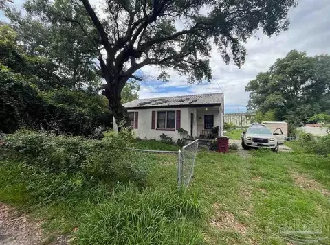 7174 Admiral Halsey Ct, Milton, FL 32583