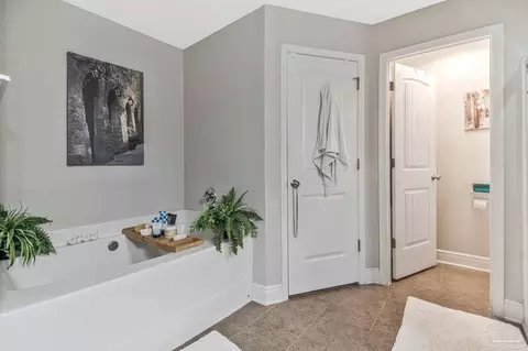 Bath - 5595 Cane Syrup Cir, Pace, FL 32571 photo 1 of 5