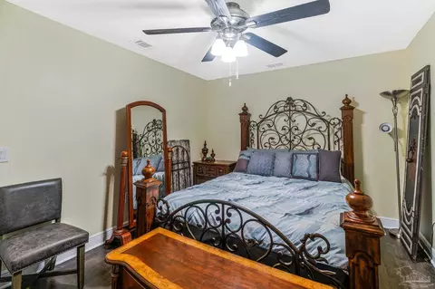 Bedroom - 5595 Cane Syrup Cir, Pace, FL 32571 photo 7 of 7