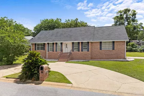 9800 Sourwood Ct, Pensacola, FL 32514