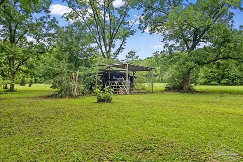 Exterior - 862 Us 90, Holt, FL 32564 photo 12 of 21