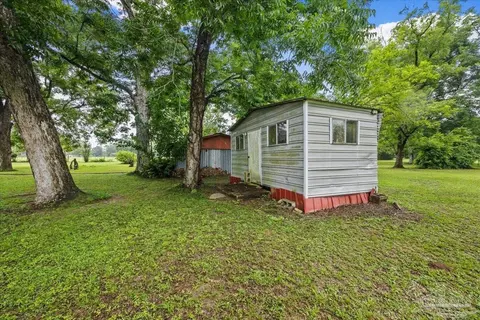 Exterior - 862 Us 90, Holt, FL 32564 photo 15 of 21