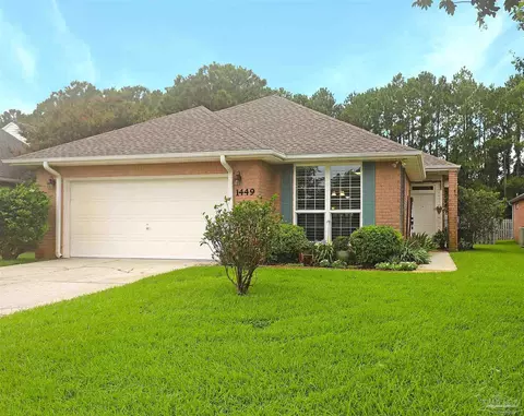 1449 Champions Green Dr, Gulf Breeze, FL 32563
