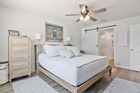 Bedroom - 7700 Gumbo Ave, Pace, FL 32571 photo 2 of 10