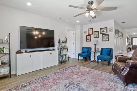 Entry Way - 7700 Gumbo Ave, Pace, FL 32571 photo 4 of 6