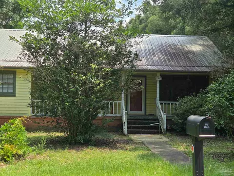 6965 Ella St, Milton, FL 32583