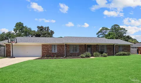 2810 Venetian Gdn, Gulf Breeze, FL 32563