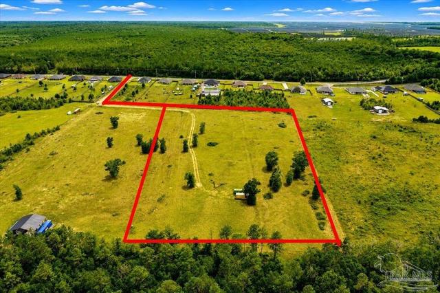 9780 Mistletoe Rd, Milton, FL 32583