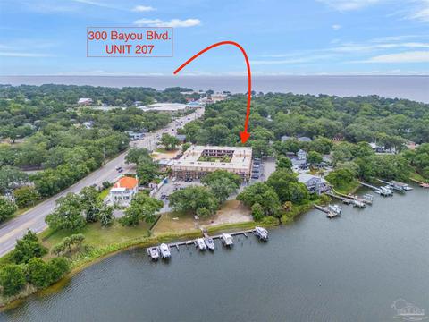300 Bayou Blvd #207, Pensacola, FL 32503