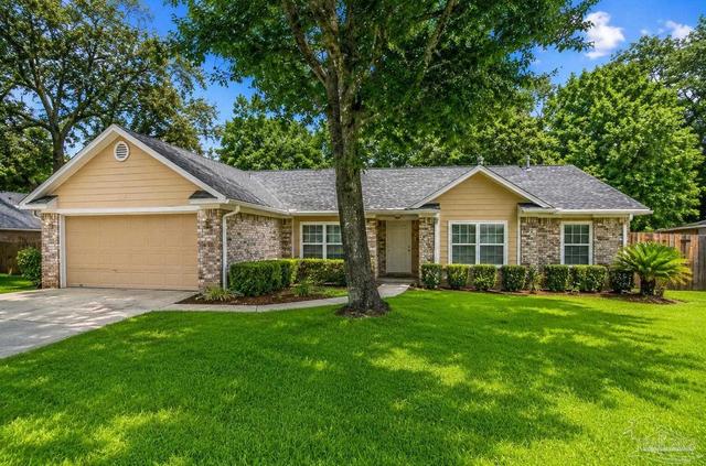 5100 Bradford Dr, Pace, FL 32571